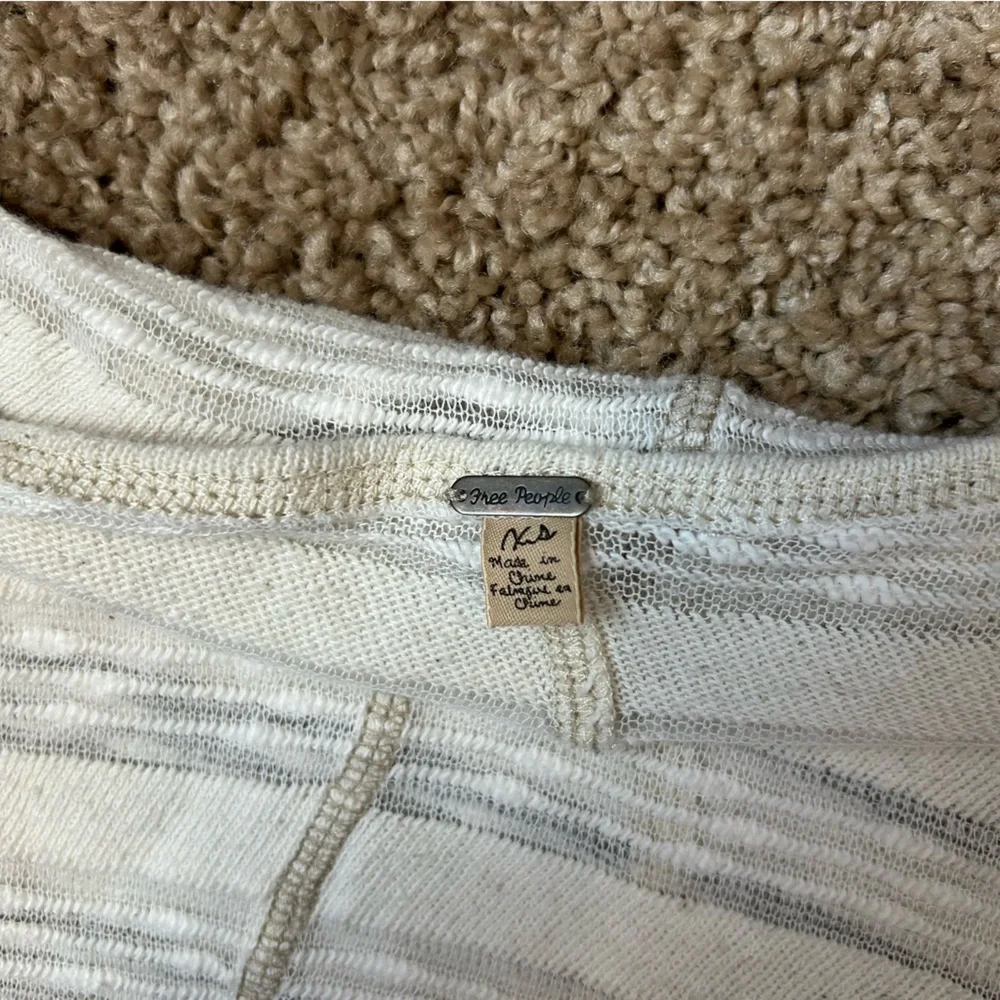 W Cream Free People Oversized Thin Knit Sweater Shirt Size XS |A40 - Picture 3 of 10